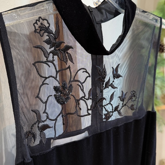 Evan Picone Black Velvet cocktail dress - Picture 4 of 6